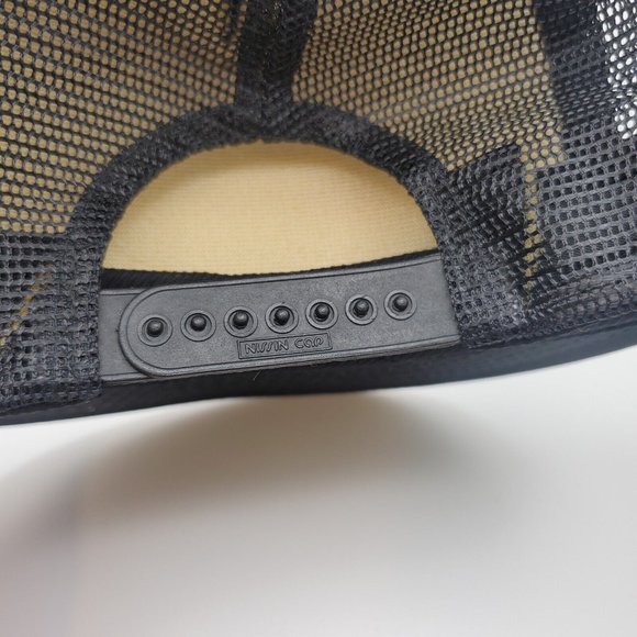 Vintage Black Foam Mesh Snapback Funny Hat "I FEEL 21... Until I Start to Run!" - Picture 6 of 6